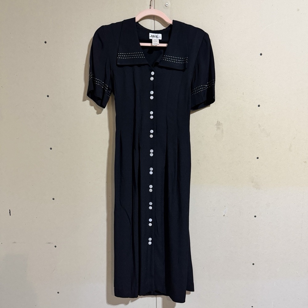 Chic Vintage J.B.S. Ltd Short Sleeve Dress | Embroidered Collar & Waist Tie | 8P